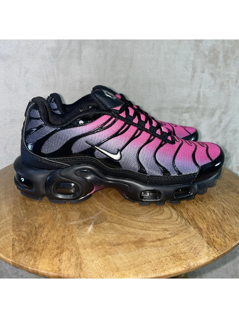 Nike Air Max Plus TN 'Pink Black Gradient’ Sneakers BRAND NEW - 5.5Y Or 7W SLD